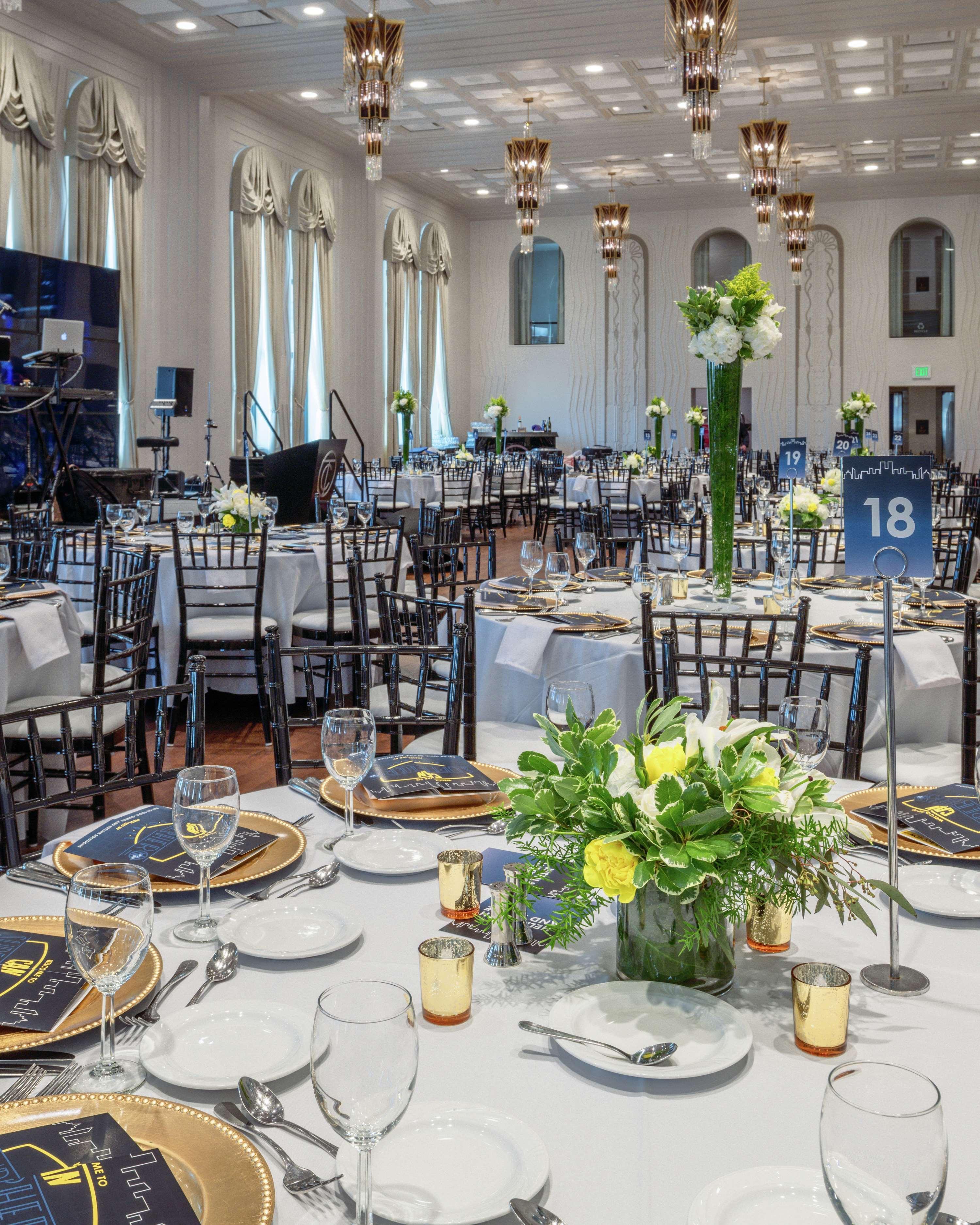 Tulsa Club Hotel Curio Collection By Hilton Εξωτερικό φωτογραφία